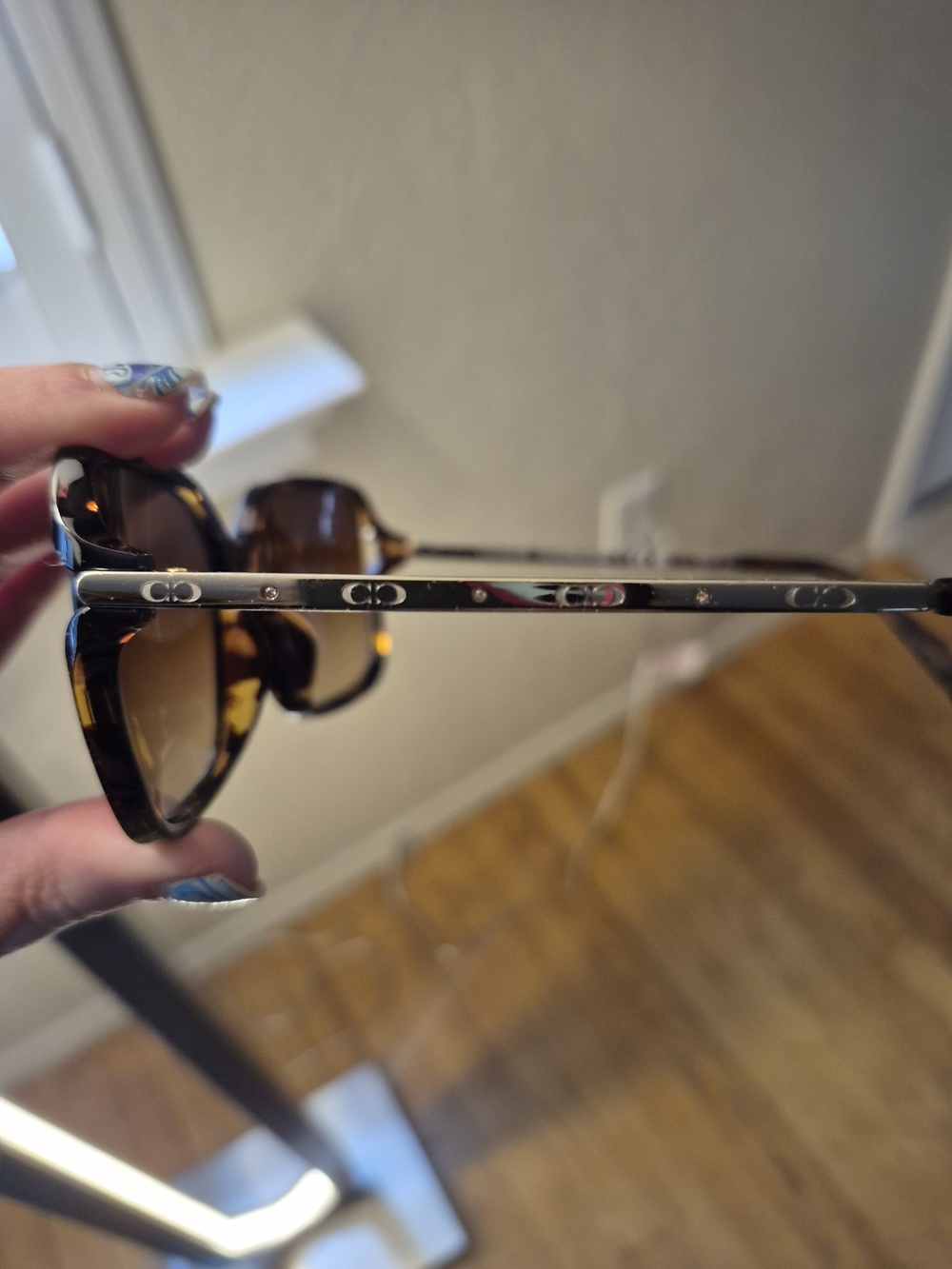 Coach Tortoise Brown Gradient Lens Oversized Sunglasses - Picture 4 of 5